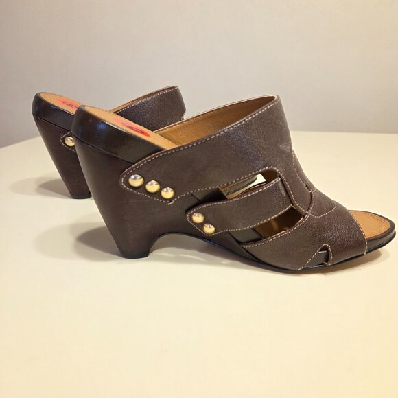 Tahari-Norwich Espresso Shoes - Picture 4 of 5